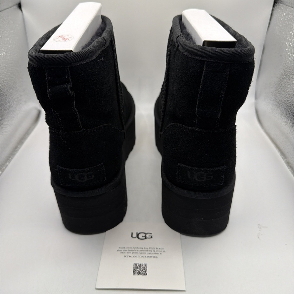UGG CLASSIC MINI PLATFORM BLACK SUEDE SHEEPSKIN WOMEN'S BOOTS SIZE US 9/UK 7 NEW